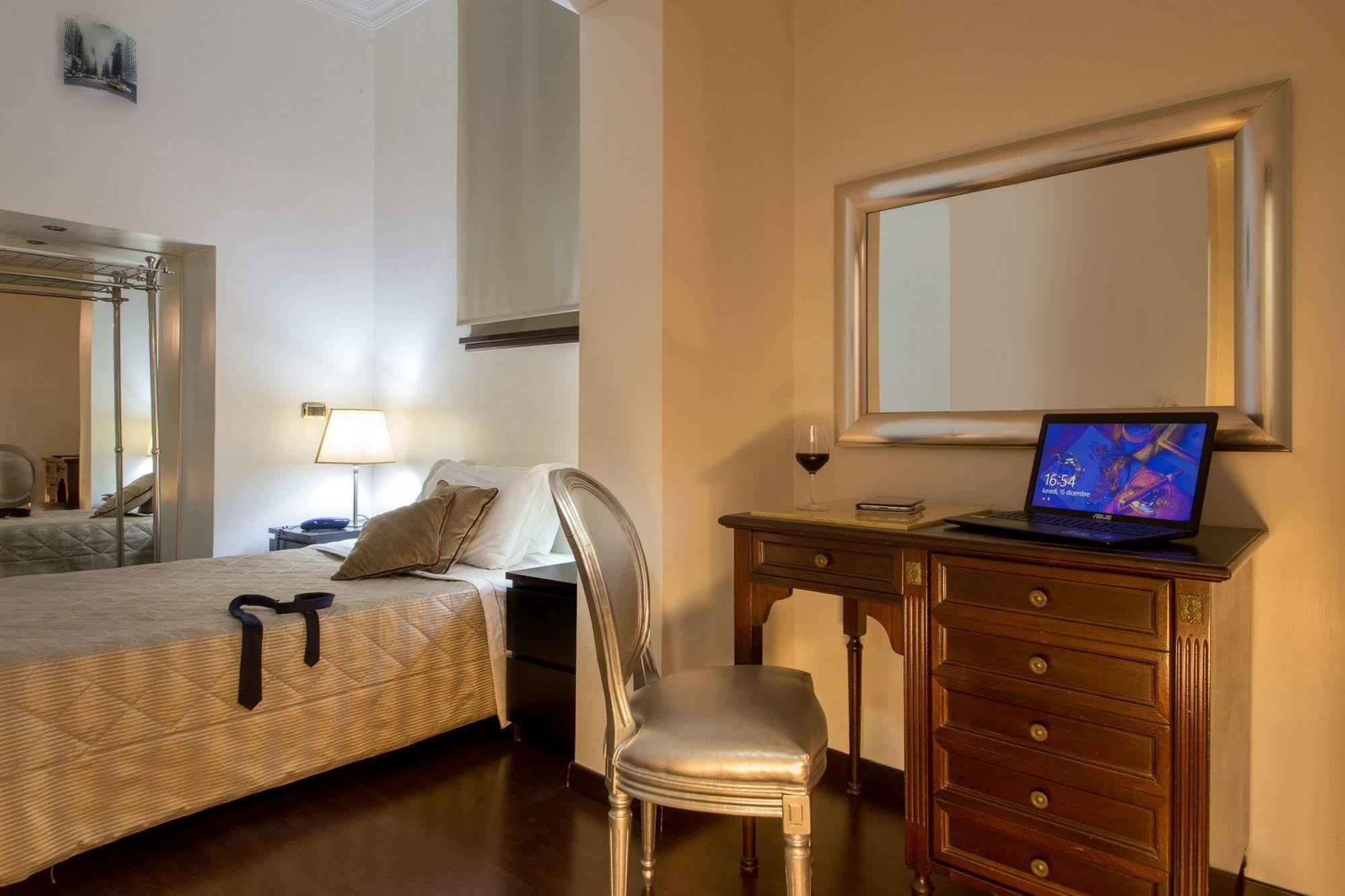 Hotel Del Corso Rome Exterior photo
